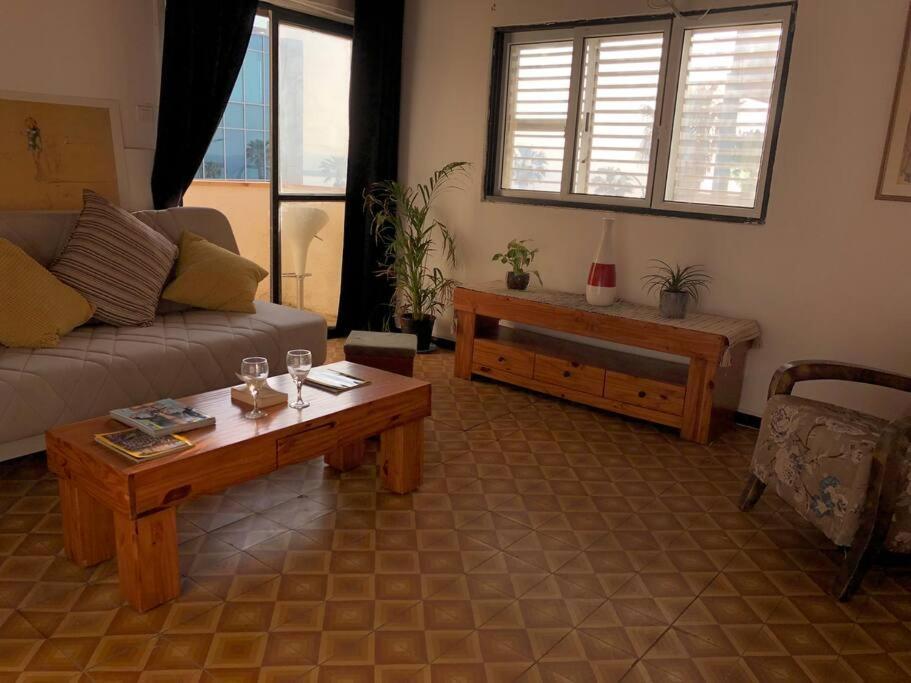 Entire Apartment Facing The Sea Τελ Αβίβ Εξωτερικό φωτογραφία